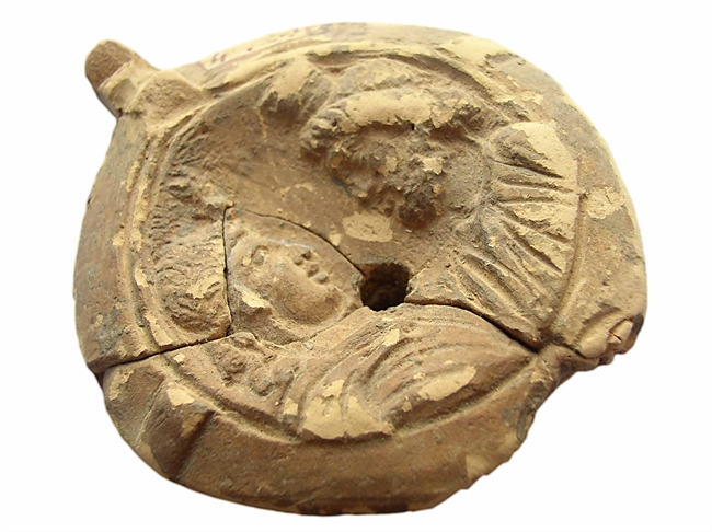 Oil-lamp with an image of Isis and Serapis